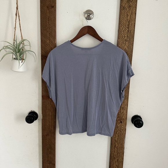 Green Envelope Los Angelas Flowy V Blouse Lavender Women’s Size Small - Picture 7 of 11